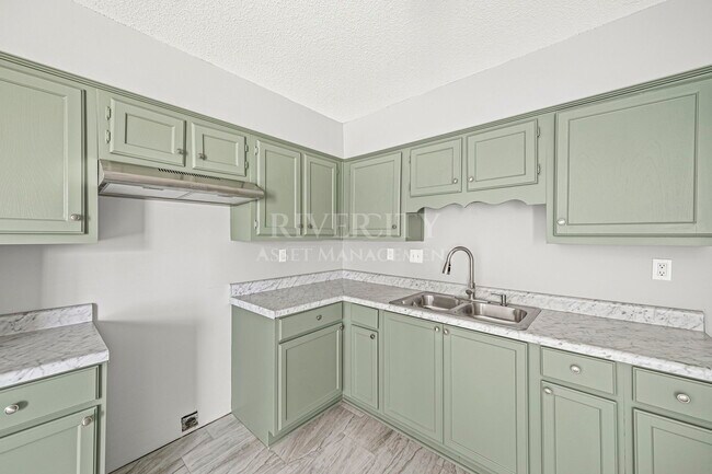 Building Photo - 2516 Wellons Ave