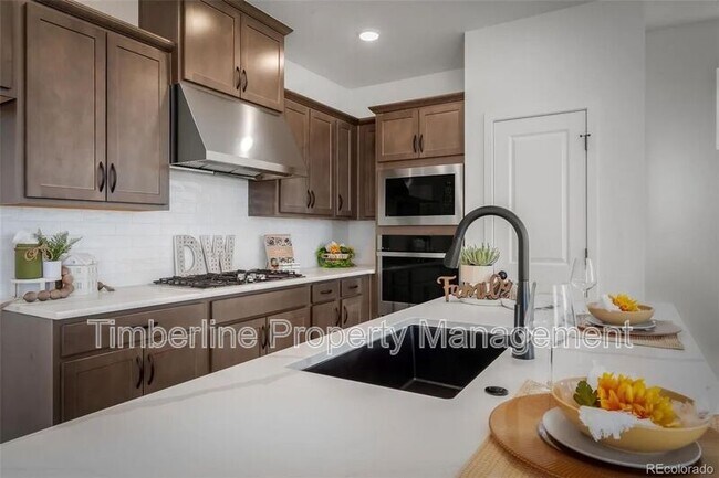 Building Photo - 6323 Scrabble Vw