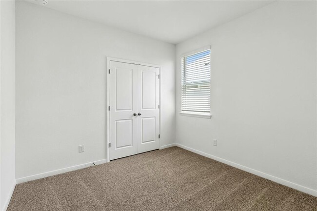 Building Photo - 475 Brooks Ranch Dr