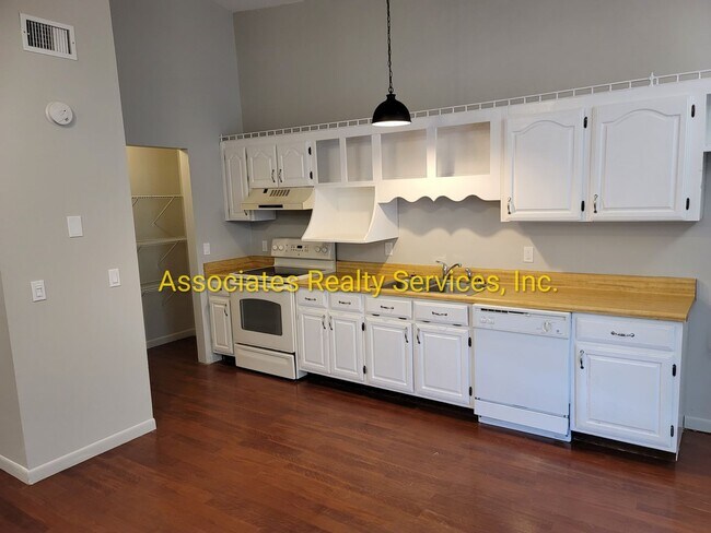Building Photo - 9281 SW 109th Run