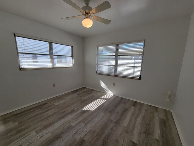 Building Photo - 505 Manatee Ct