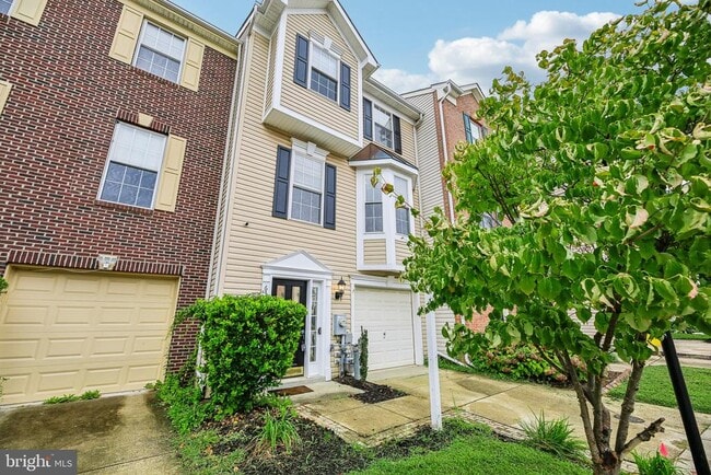 Building Photo - 633 Baystone Ct