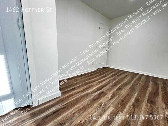 Building Photo - 1462 Hoffner St