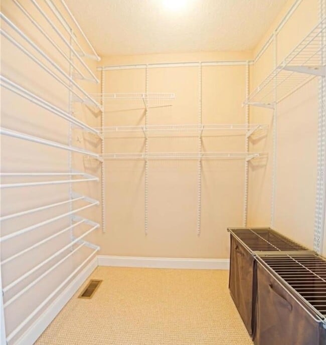 Building Photo - 5409 Saint Stephens Ct