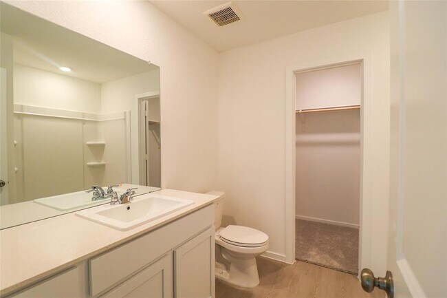 Building Photo - 31371 Black Cherry St