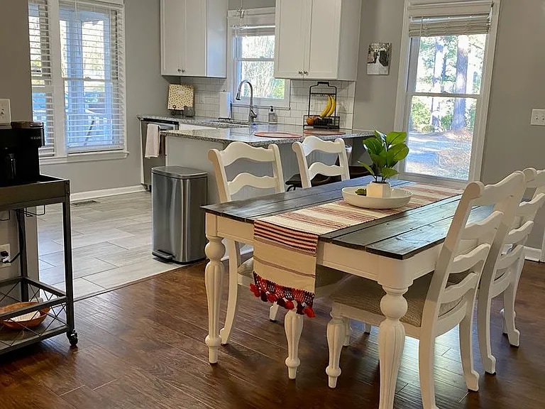 Building Photo - 3924 Bright Ave