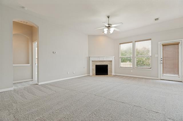 Building Photo - 10129 Sanden Dr