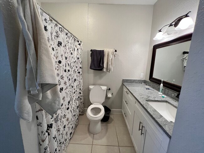 Building Photo - 4316 Bayside Village Dr