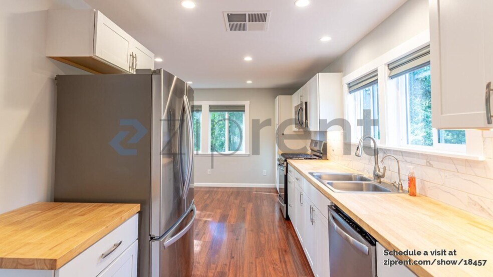 Building Photo - 6264 Fredricks Rd