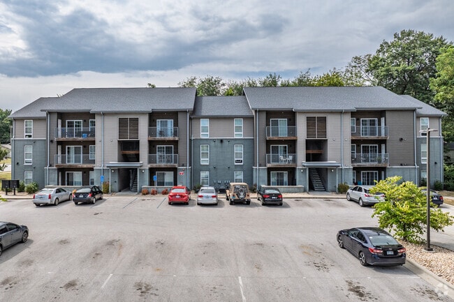 Building Photo - Markland/Wiles Apartments