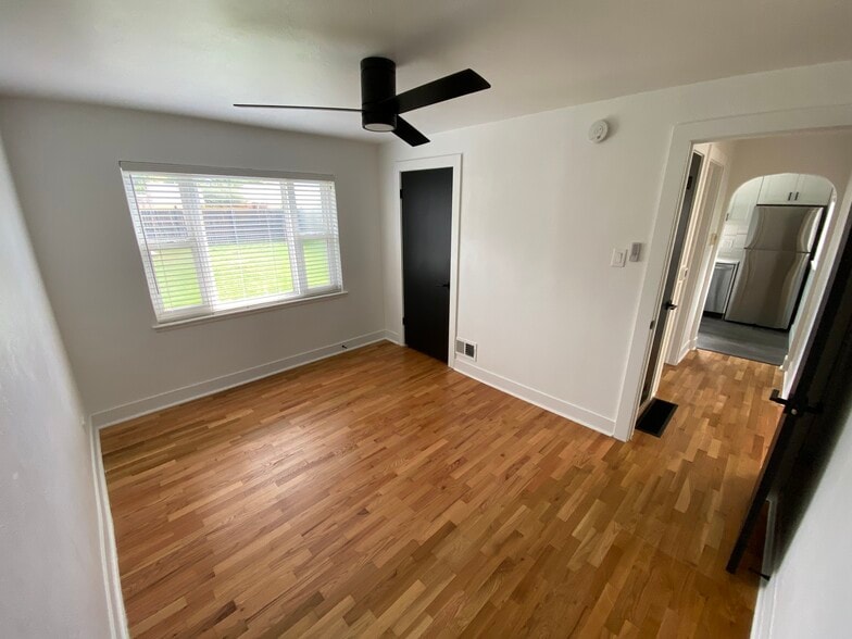 Bedroom - 2212 Perry St