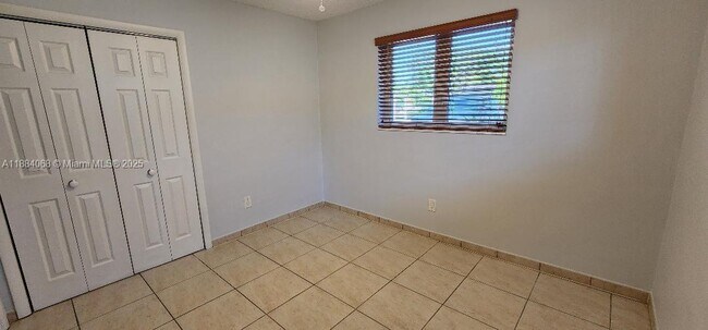 Building Photo - 14760 Lewis Rd