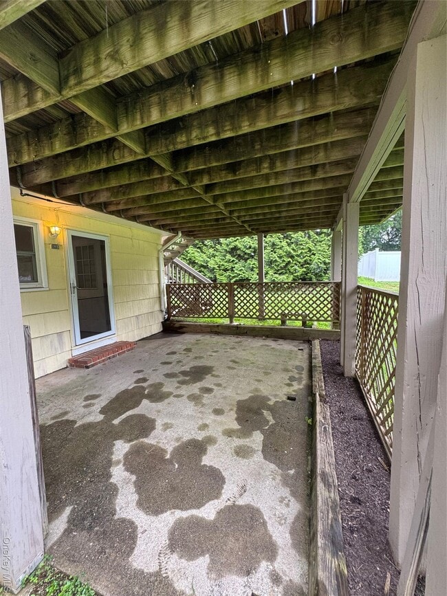 Building Photo - 1145 Glen Rd