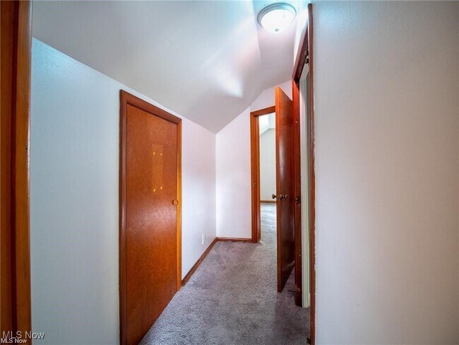 Building Photo - 1782 Beechwood St NE