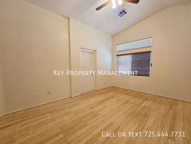 Building Photo - 9726 Tomorrow Ct