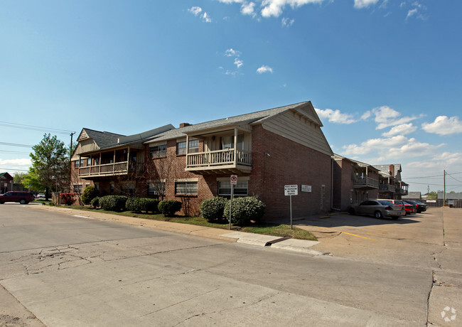Building Photo - 4517 S Peoria Ave