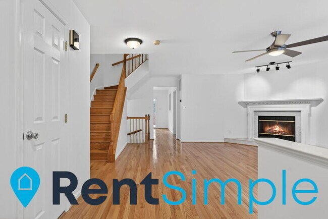 Building Photo - 13136 Ashnut Ln