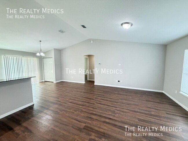 Building Photo - 4781 SW 166th Ln