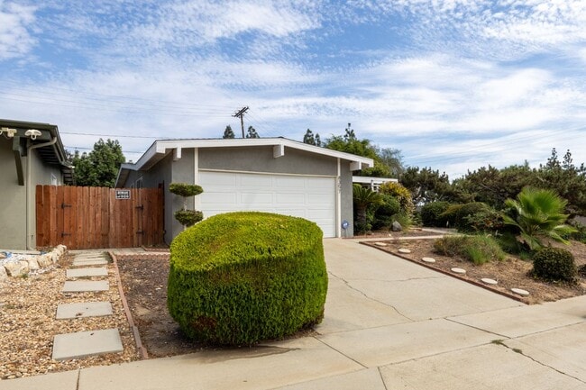 Building Photo - 8357 Elsmore Dr