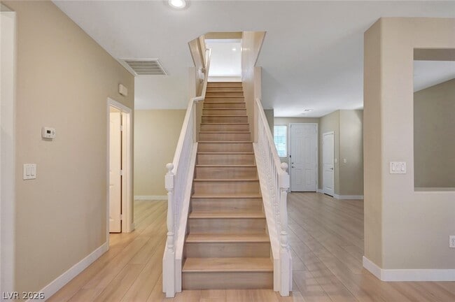 Building Photo - 5385 Bristol Bend Ct