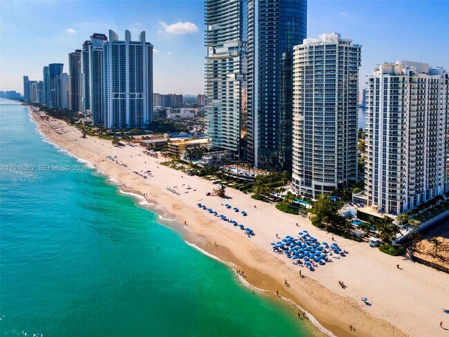Building Photo - 18671 Collins Ave