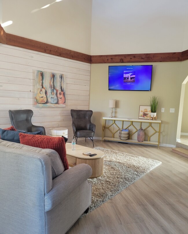 Building Photo - 166 Baltusrol Rd