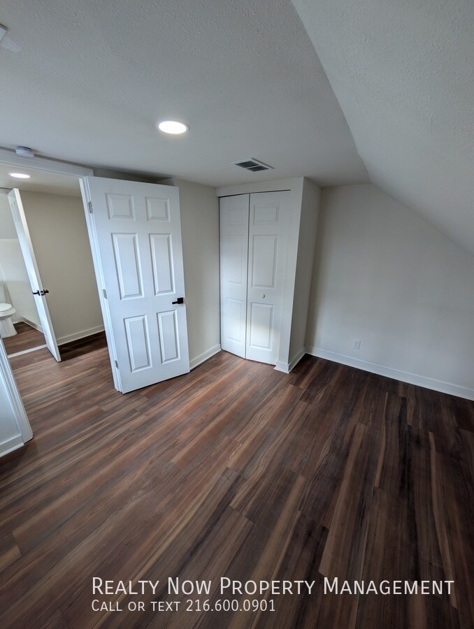 Building Photo - 7501 Berry Ave