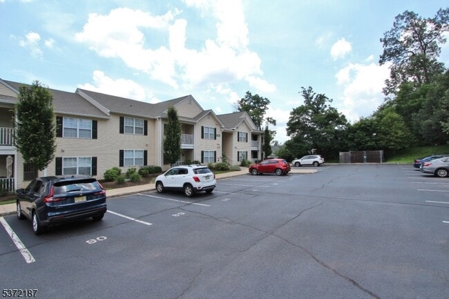 Building Photo - 1834 King Ct