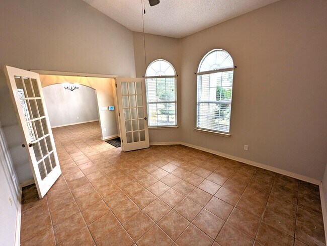 Building Photo - 1822 Brooke Beach Dr