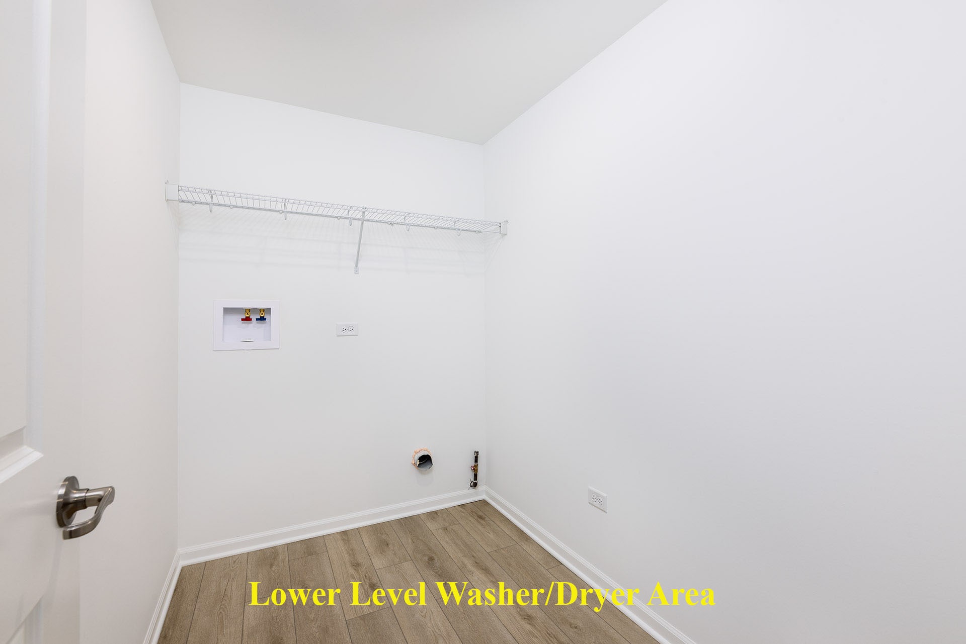 Building Photo - 1703 Neubauer Cir