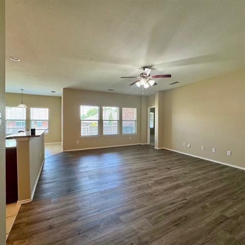 Building Photo - 943 Mazatlan Dr