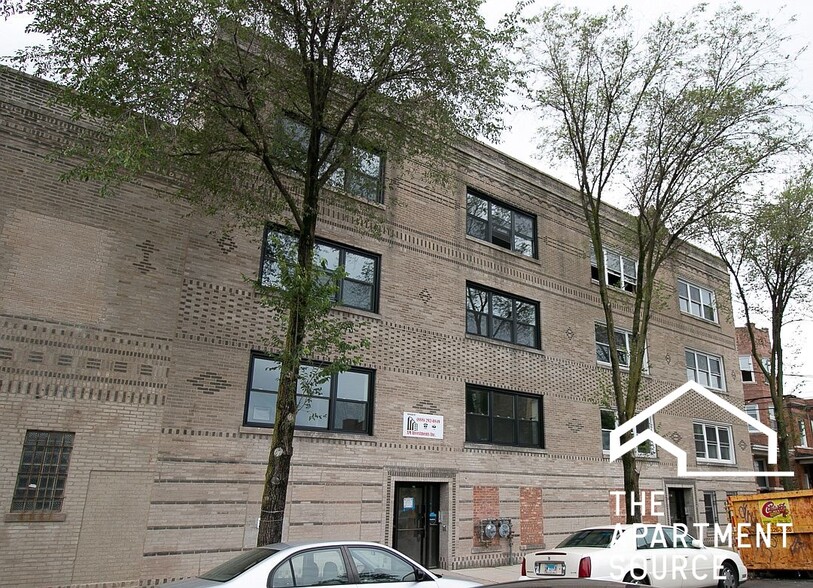 Building Photo - 3117 N Haussen Ct