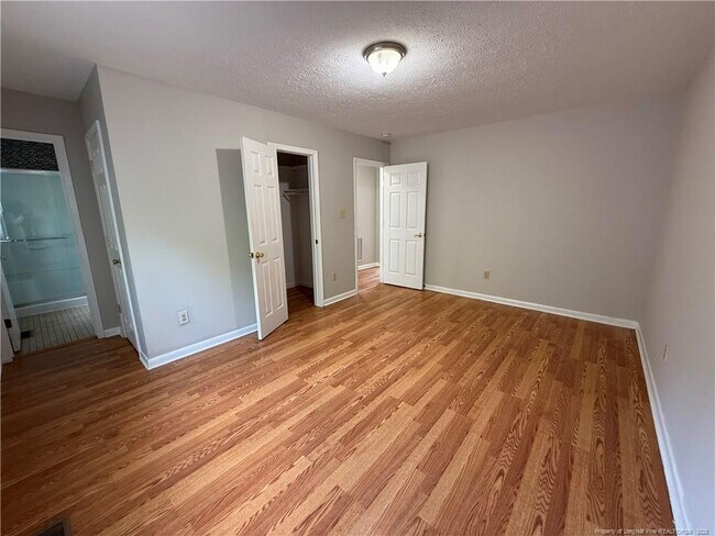 Building Photo - 849 Stoneykirk Dr