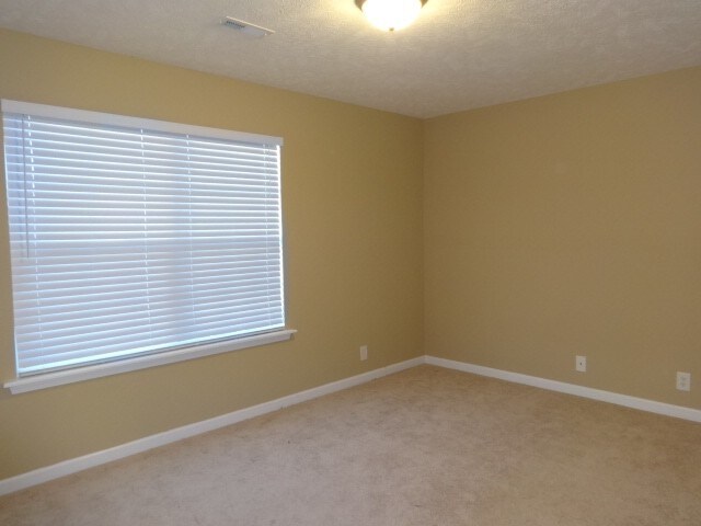 Building Photo - 4324 Pender Ct