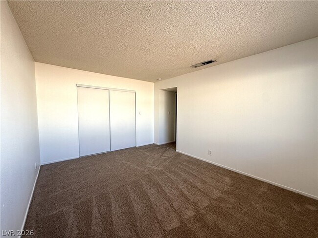 Building Photo - 2220 La Sombra St
