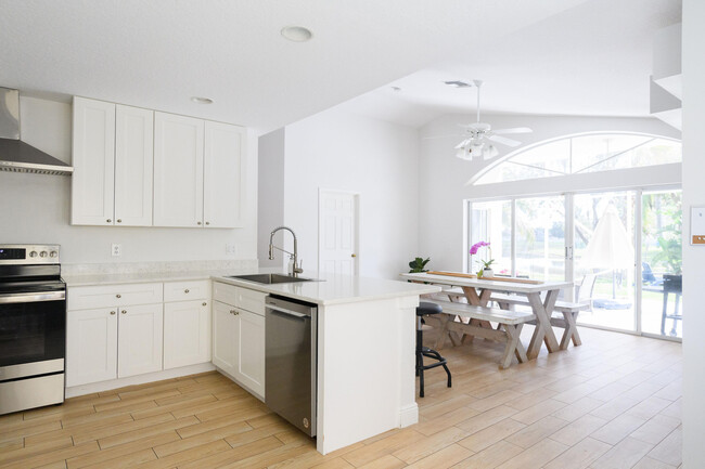 Building Photo - 3693 Miramontes Cir