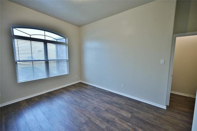 Building Photo - 916 Iona Dr