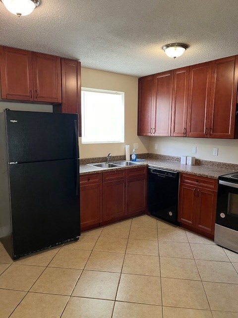 Building Photo - 2021 Bayou Ln