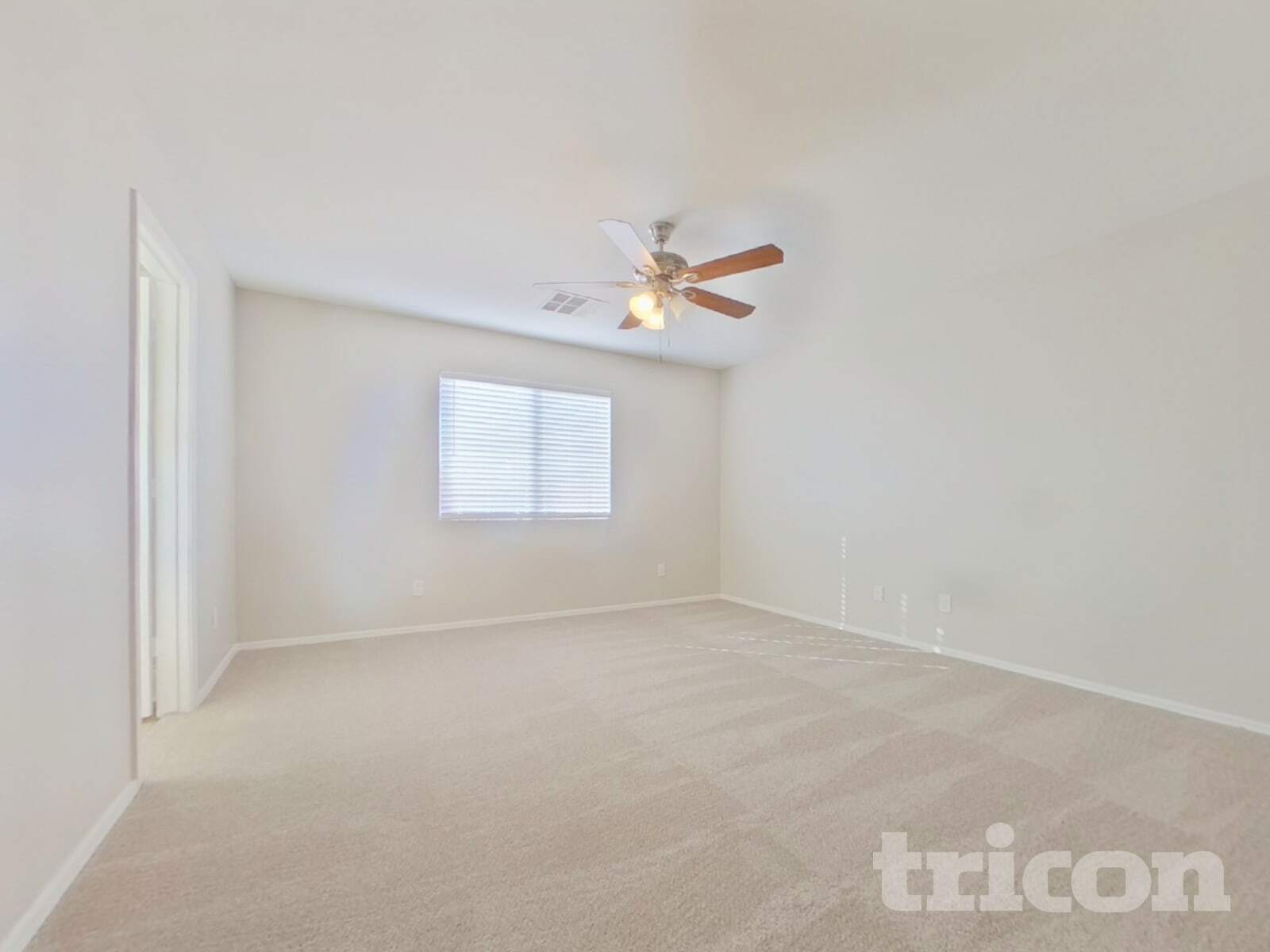 Building Photo - 23943 W Hadley St