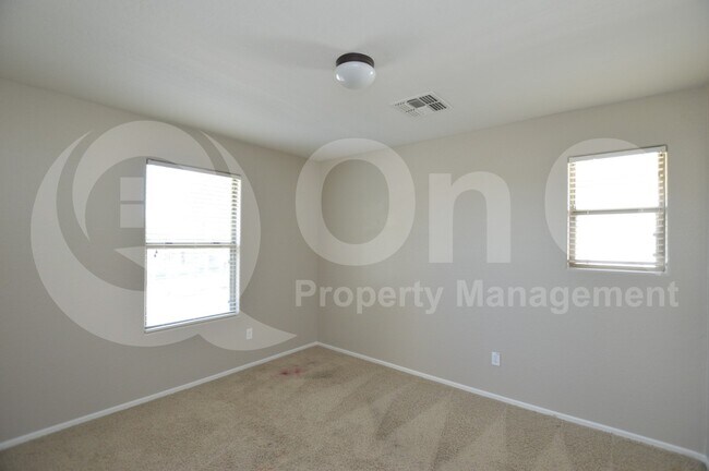 Building Photo - 1337 S Joshua Tree Ln
