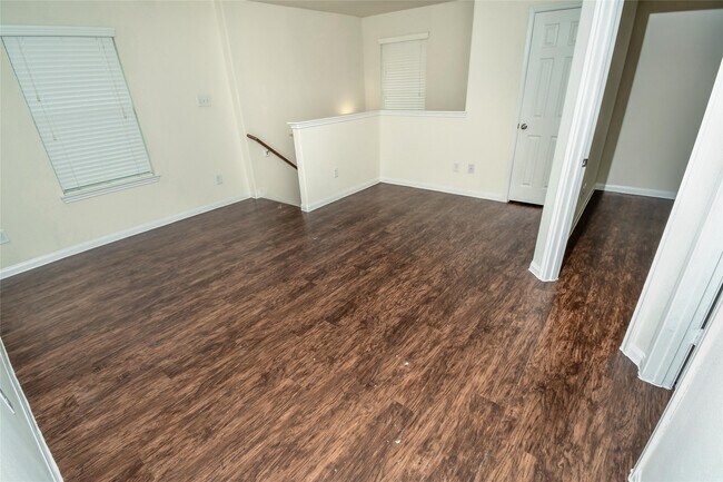 Building Photo - 3610 Bluebird Park Ln