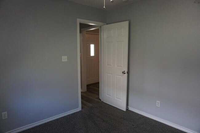 Building Photo - 5216 Brookwood Dr