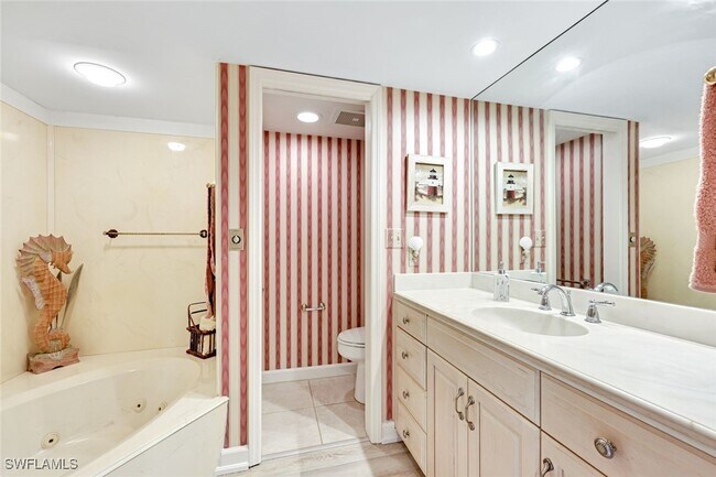 Building Photo - 4901 Gulf Shore Blvd N