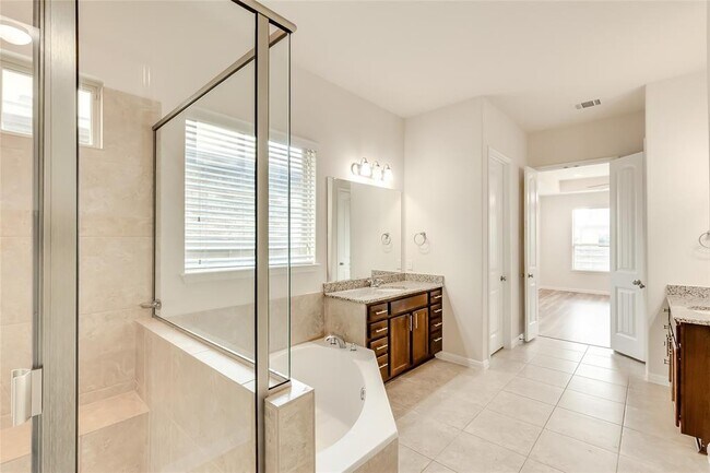 Building Photo - 1400 Little Elm Trail