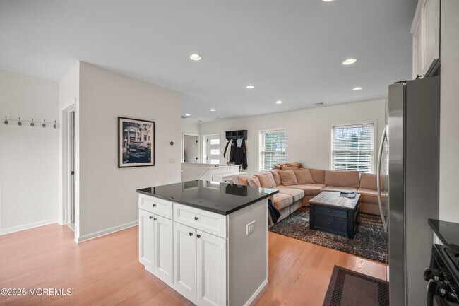 Building Photo - 5 Cortland Rd