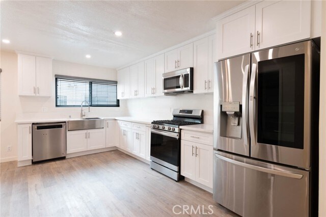 Building Photo - 10215 Variel Ave