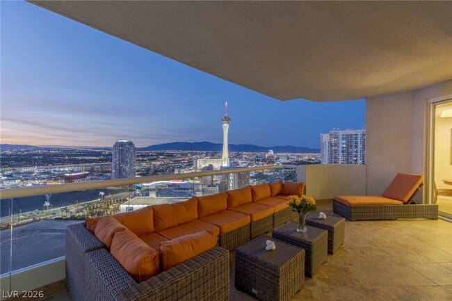 Building Photo - 2777 Paradise Rd