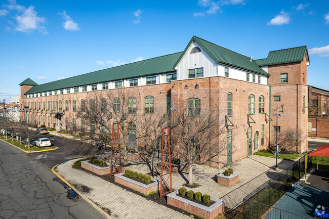 Building Photo - Pellettieri Homes 55+