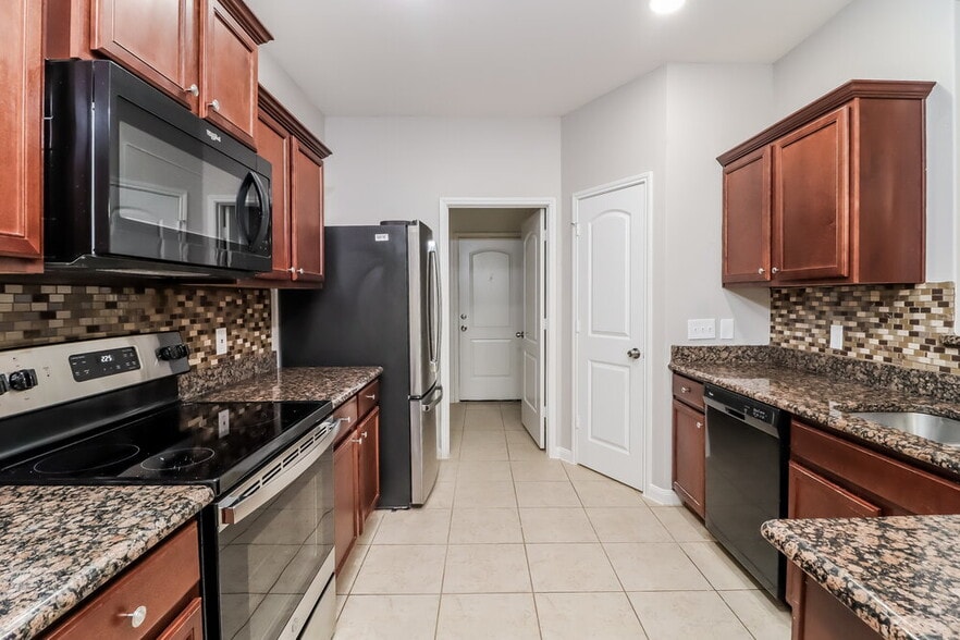 Building Photo - 4268 Tower Ln