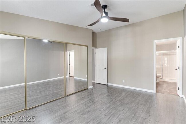 Building Photo - 2629 S Durango Dr